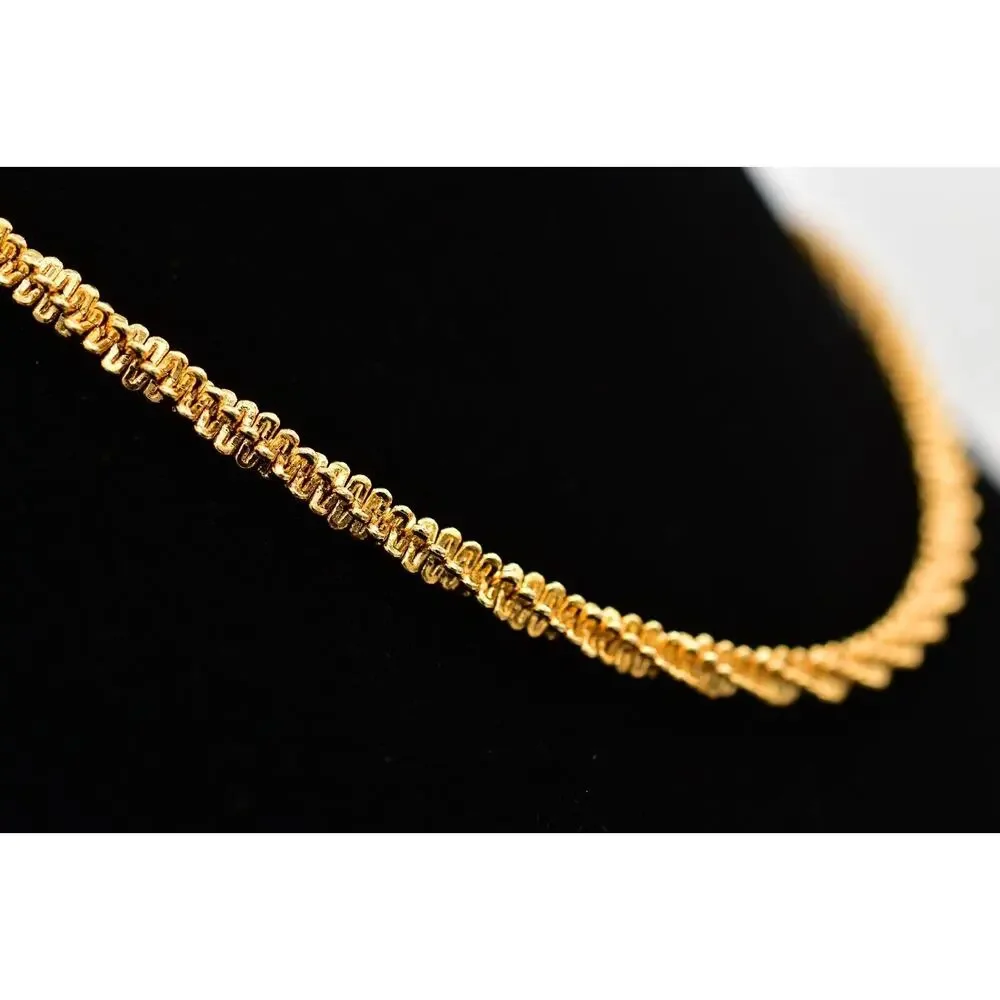 Vintage Twisted Chain Collar Necklace Yellow Gold Tone Metallic Shiny 80s BinA17